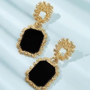 Glamorous Drop Fashion Earrings - Black/ Gold